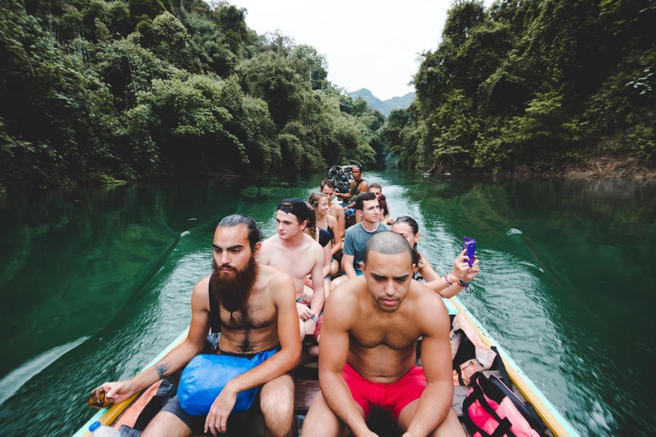 Khaosok Secret Hostel Khao Sok National Park Eksteriør billede